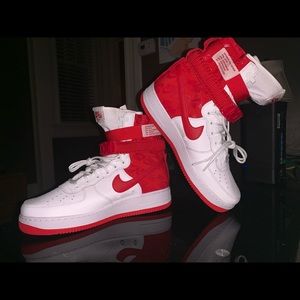 SF-AF1 UNIVERSITY RED